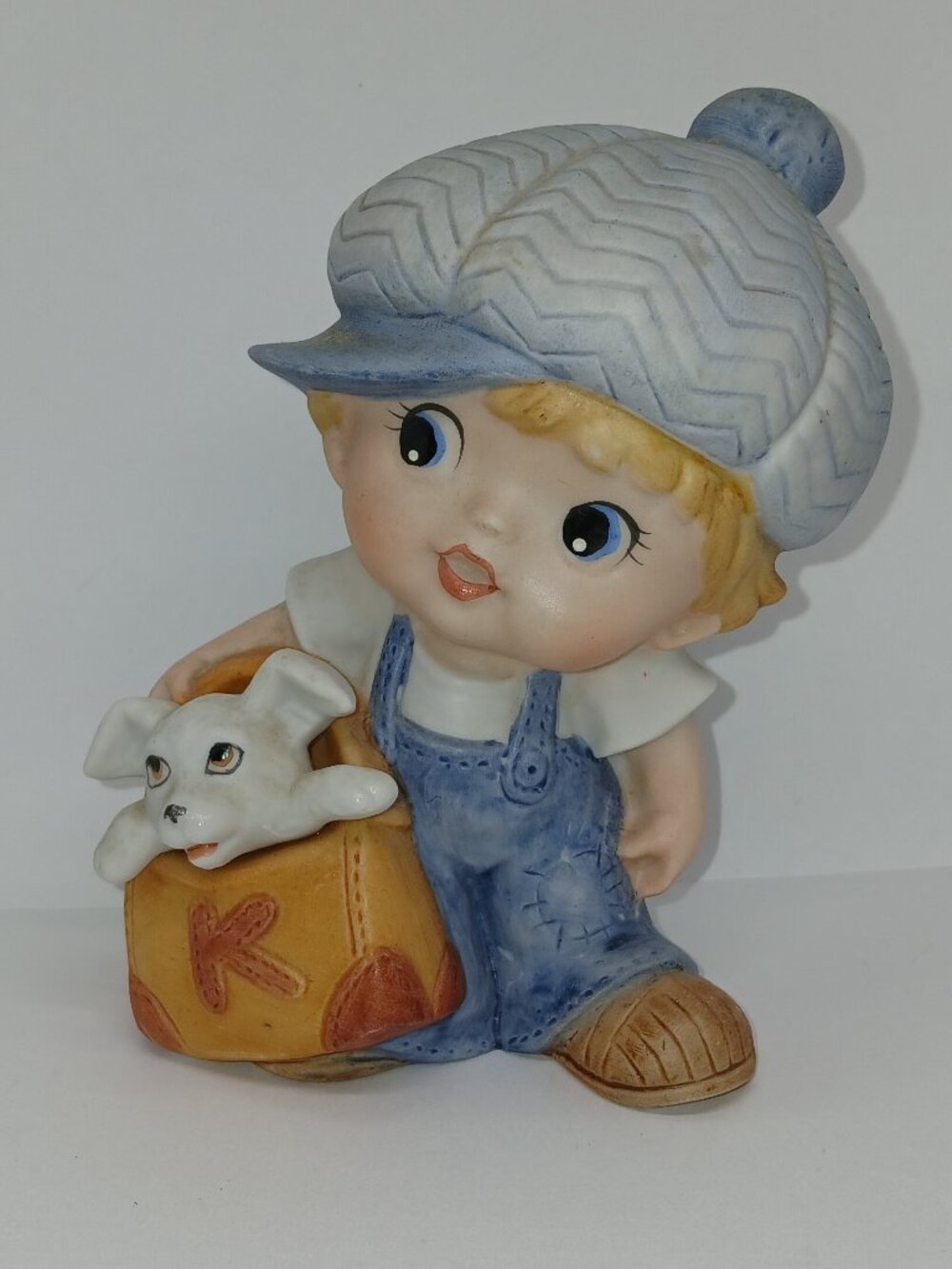VINTAGE 1980s HOMCO #1439 LITTLE BOY IN BLUE WITH PUPPY PORCELAIN FIGURINE